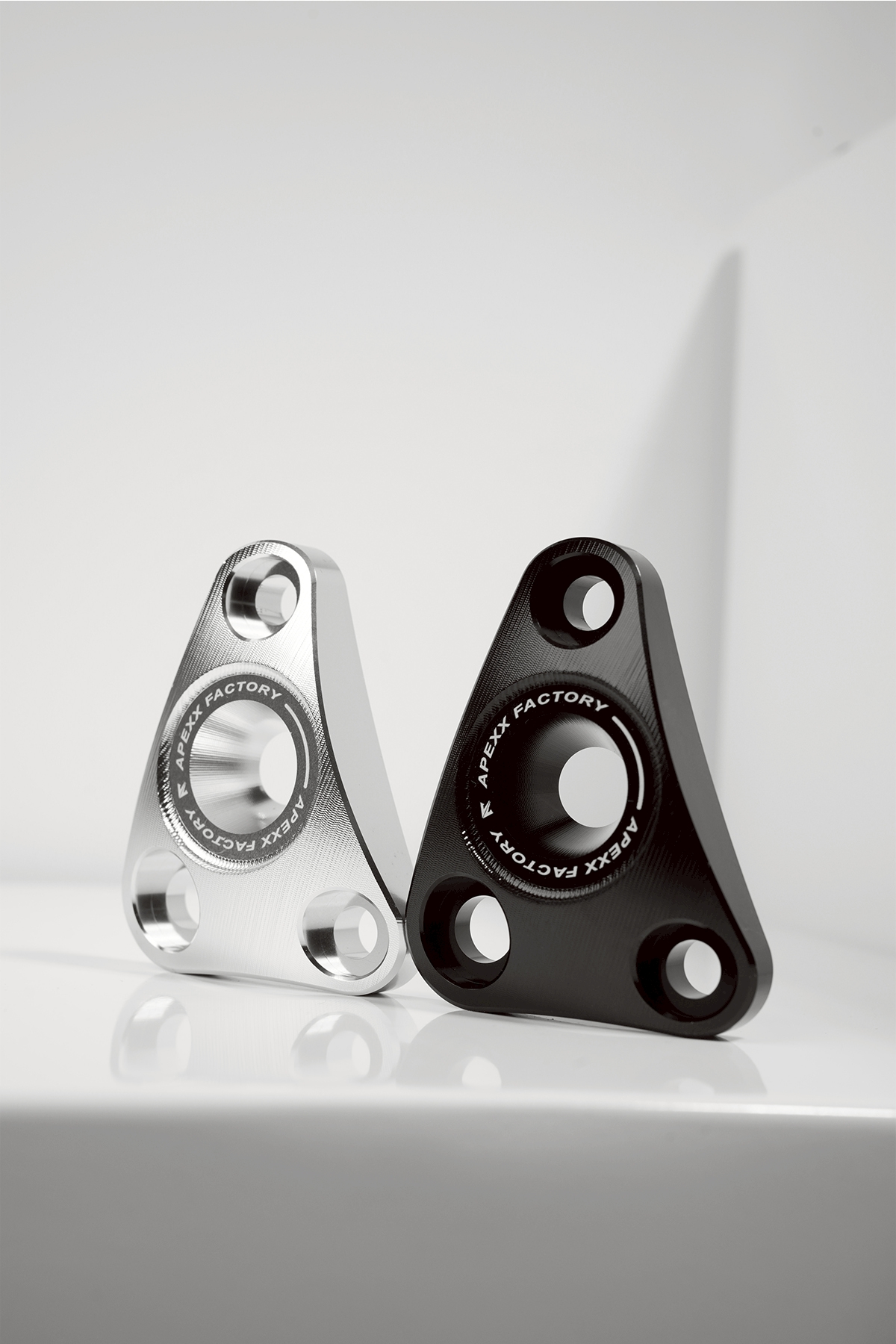 Sprint / Primavera Rear Shock Absorber Lower Bracket